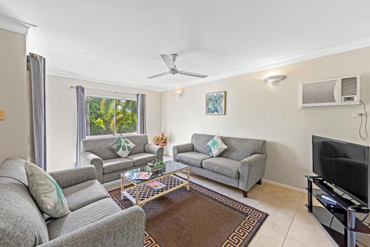 Koala Court Holiday Apartments Кернс Екстер'єр фото