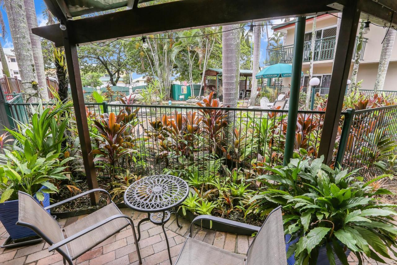 Koala Court Holiday Apartments Кернс Екстер'єр фото